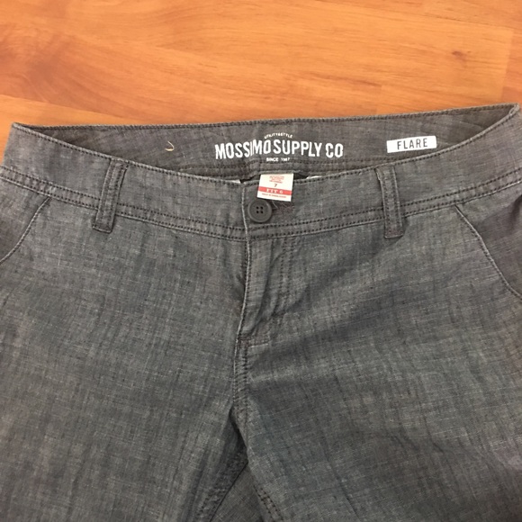 Pants - Picture 5 of 6